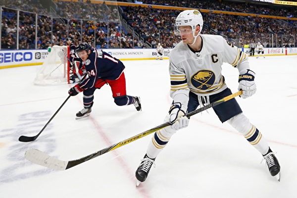 印尼羽球超级500赛｜ 荣韵走出开局低迷携手杰蔚阀敏闯关 大马3混双晋16强